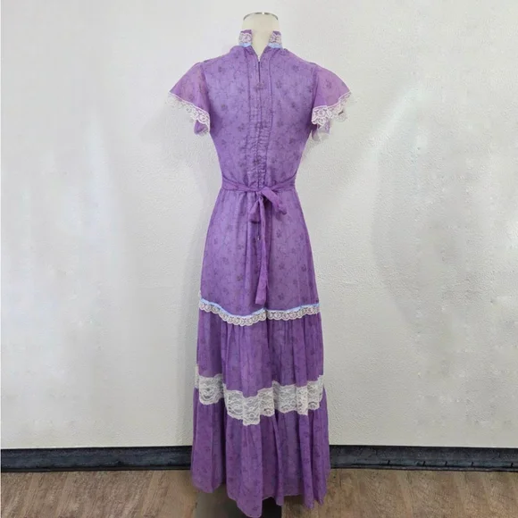 Vintage purple floral prairie dress dainty pastel cottagecore flutter sleeve 70s - Picture 2 of 7